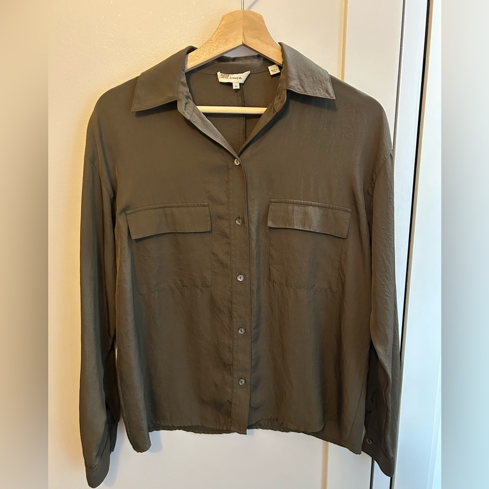 Vince button-up - Picture 2 of 5